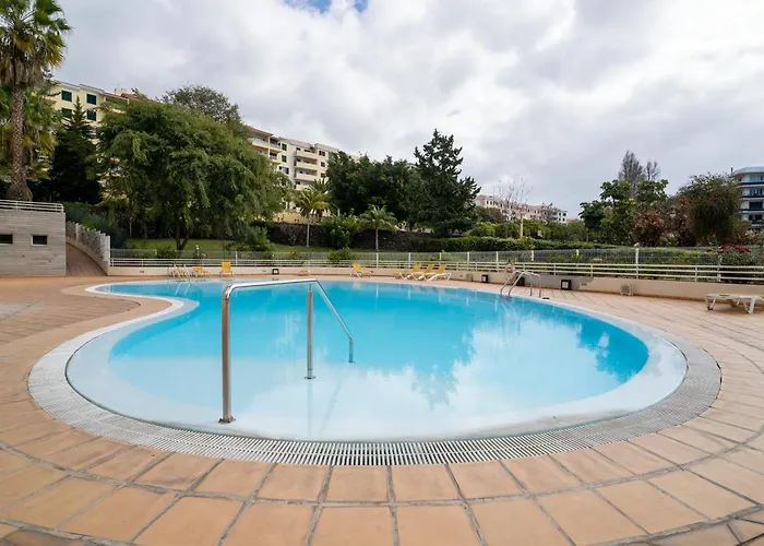 Park Ajuda Διαμέρισμα Φουνκάλ
